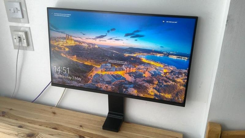 Samsung Space Monitor