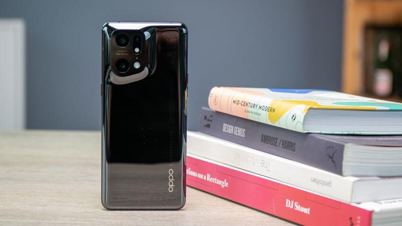 Oppo Find X5 Pro rear