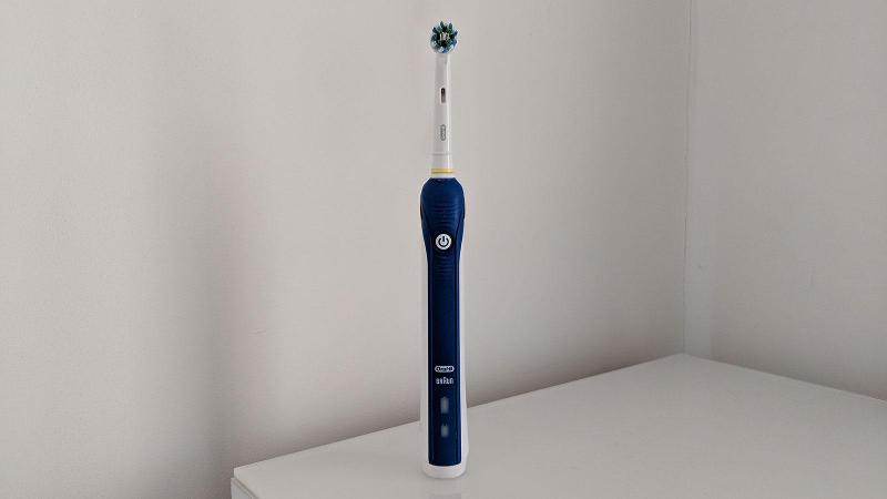 Oral-B Pro 2 2000