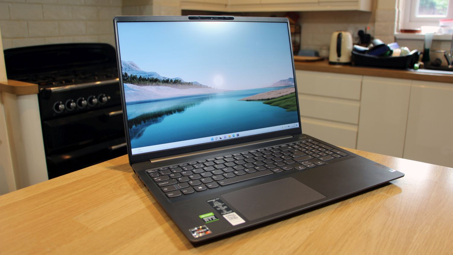 Lenovo IdeaPad 5 Pro (2022) - Mejor 16in