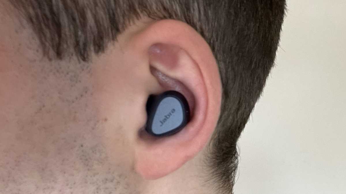 Jabra Elite 4 - en el oído