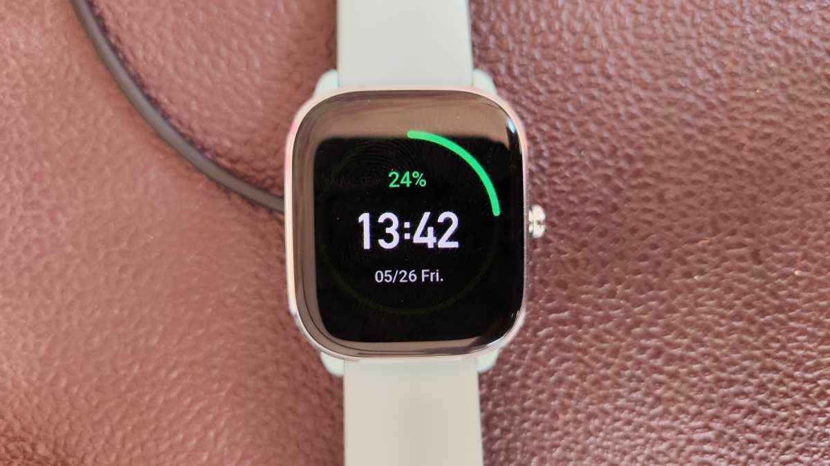 Perfil lateral de Amazfit GTS 4 Mini