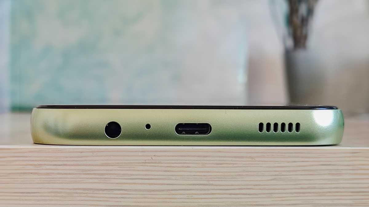 Samsung Galaxy A14 USB-C charging port