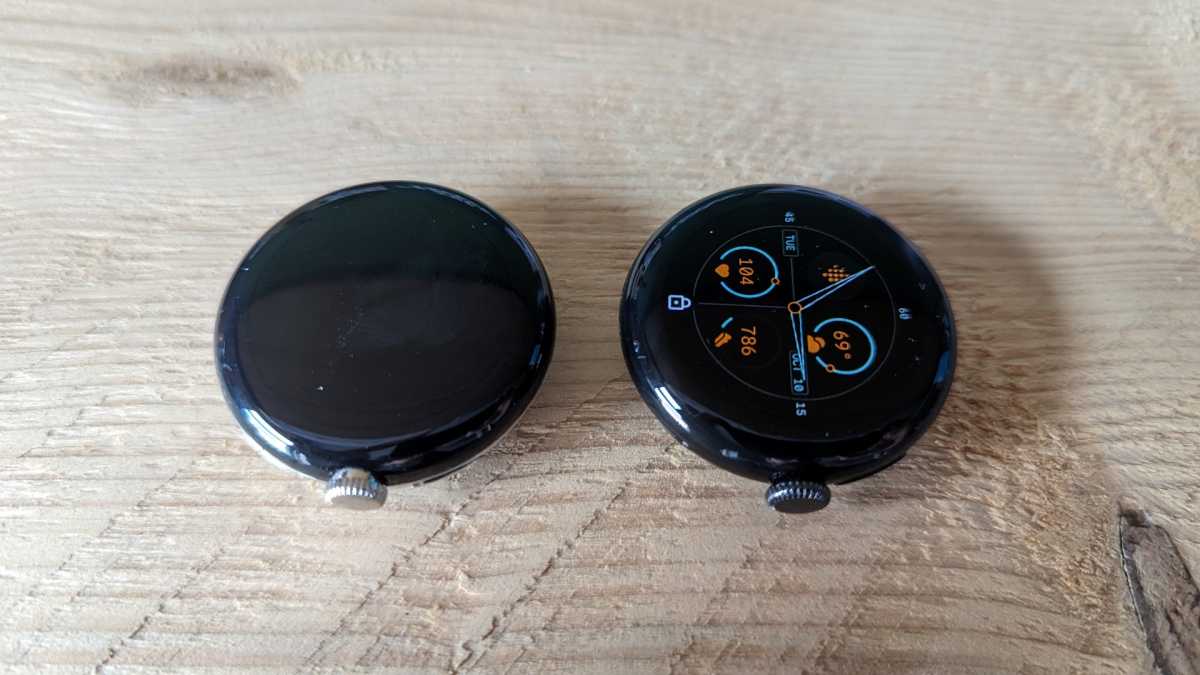 Frente del Pixel Watch frente al Pixel Watch 2