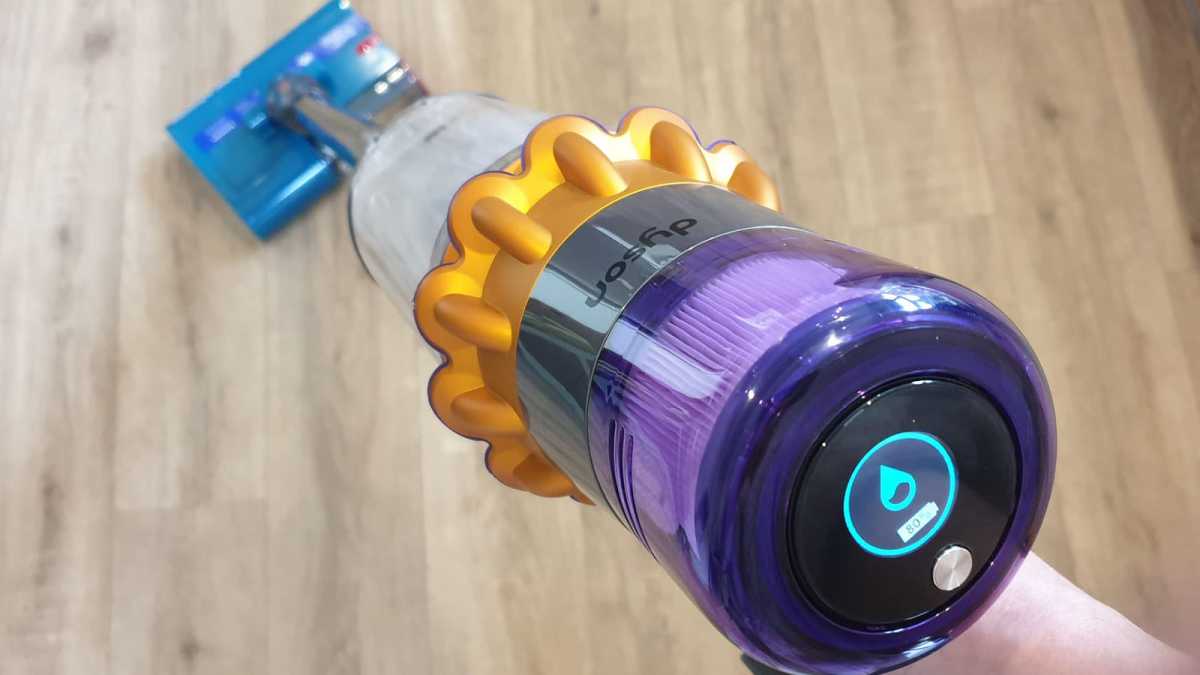 Dyson V15s Detect Submarine en uso