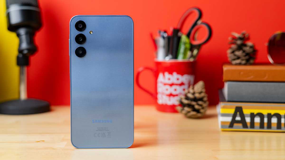 Samsung Galaxy A25 5G atrás