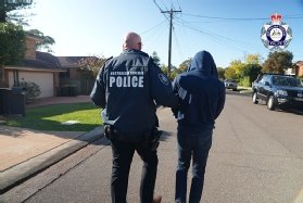 La policía arresta al organizador de la plataforma de mensajería cifrada Ghost.