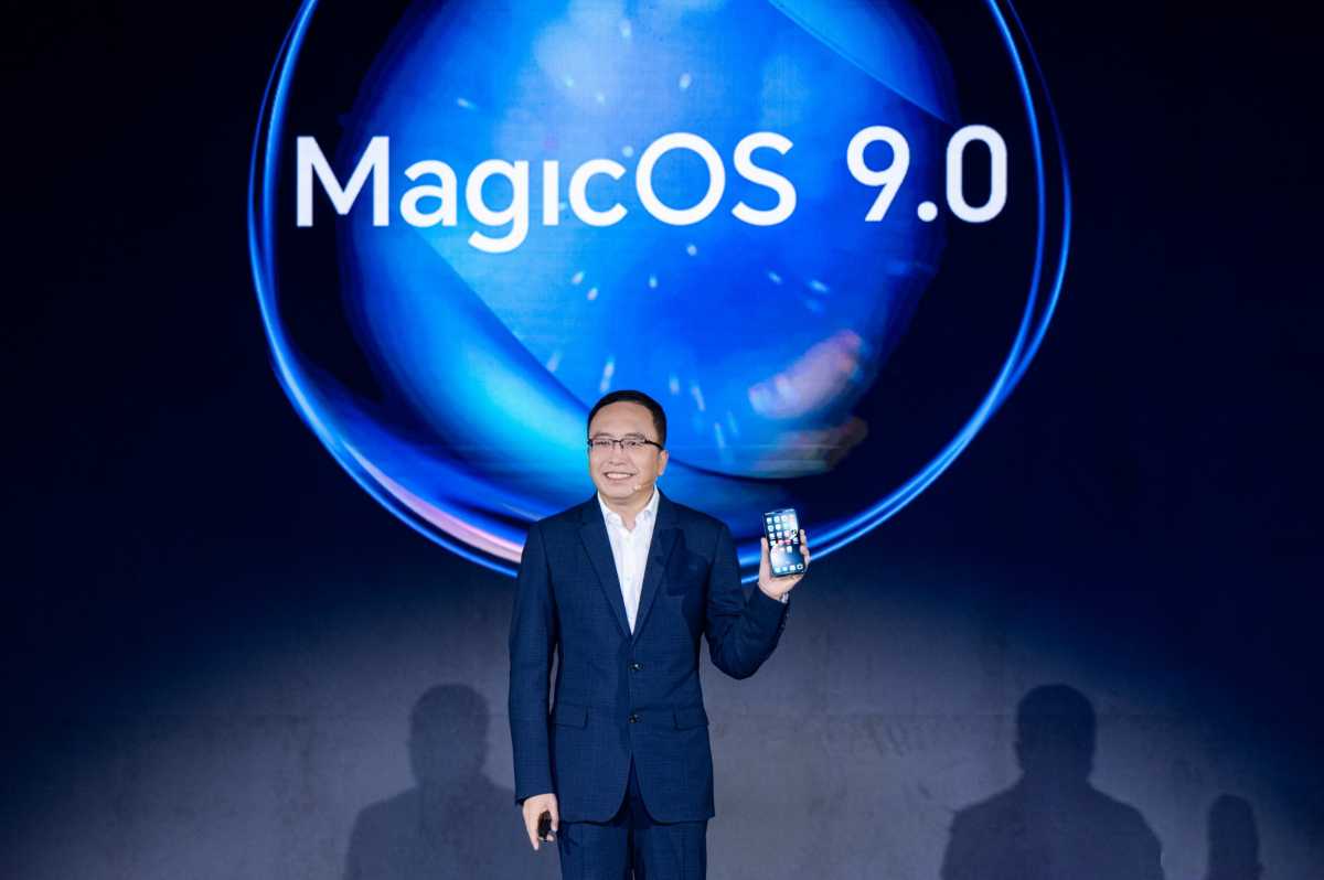 George Zhao, director ejecutivo de HONOR, en el lanzamiento 2 de MagicOS 9 0