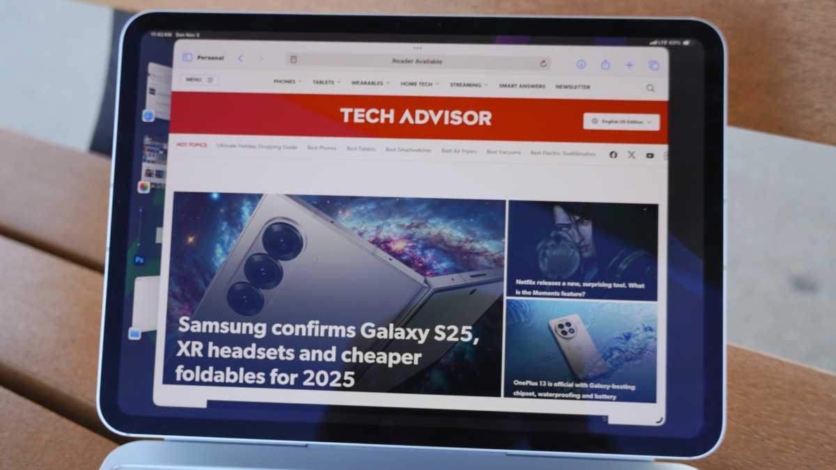 iPad Pro 11 M4 displaying Tech Advisor homepage