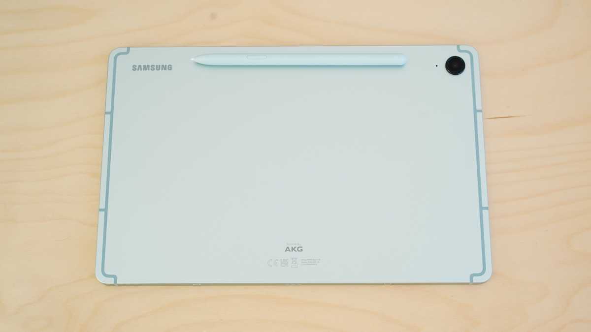 Samsung Galaxy Tab S9 FE trasero S Pen