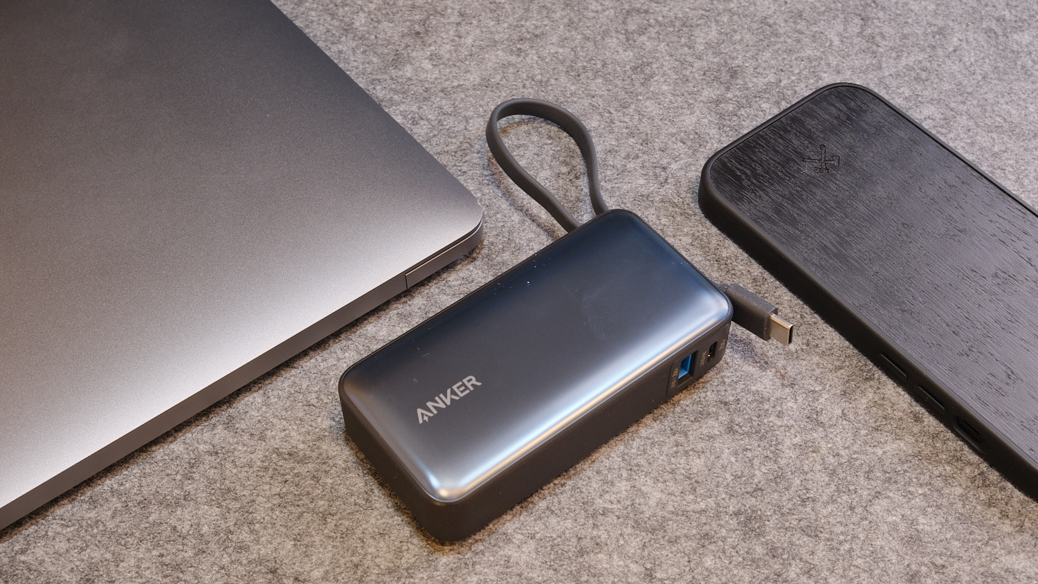 Anker 10K Nano Power Bank (30 W, cable USB-C incorporado): el mejor banco de energía con cable USB-C