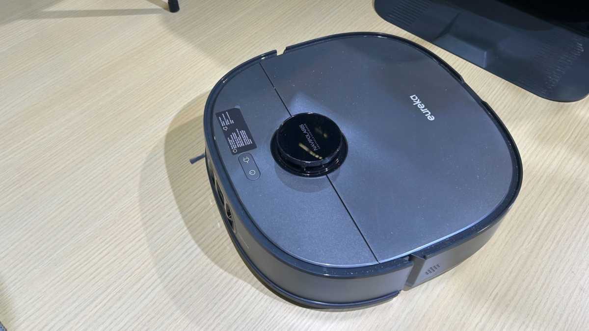 Robot aspirador Eureka J15 Max Ultra