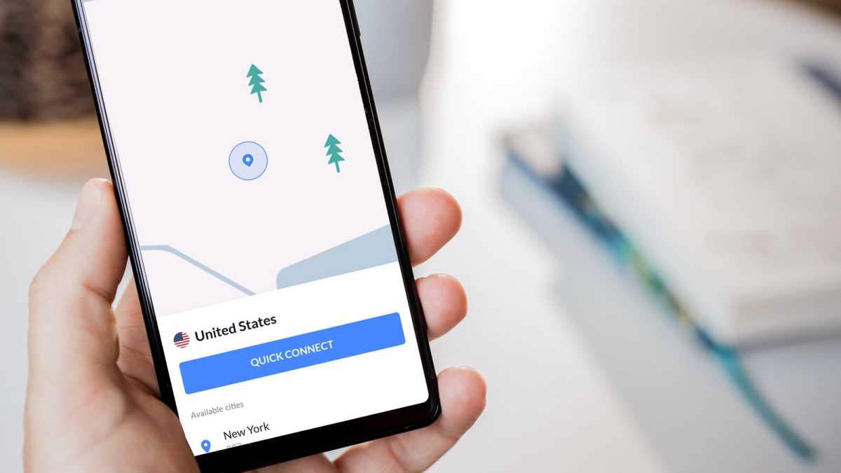 NordVPN en teléfono inteligente conectado a Estados Unidos